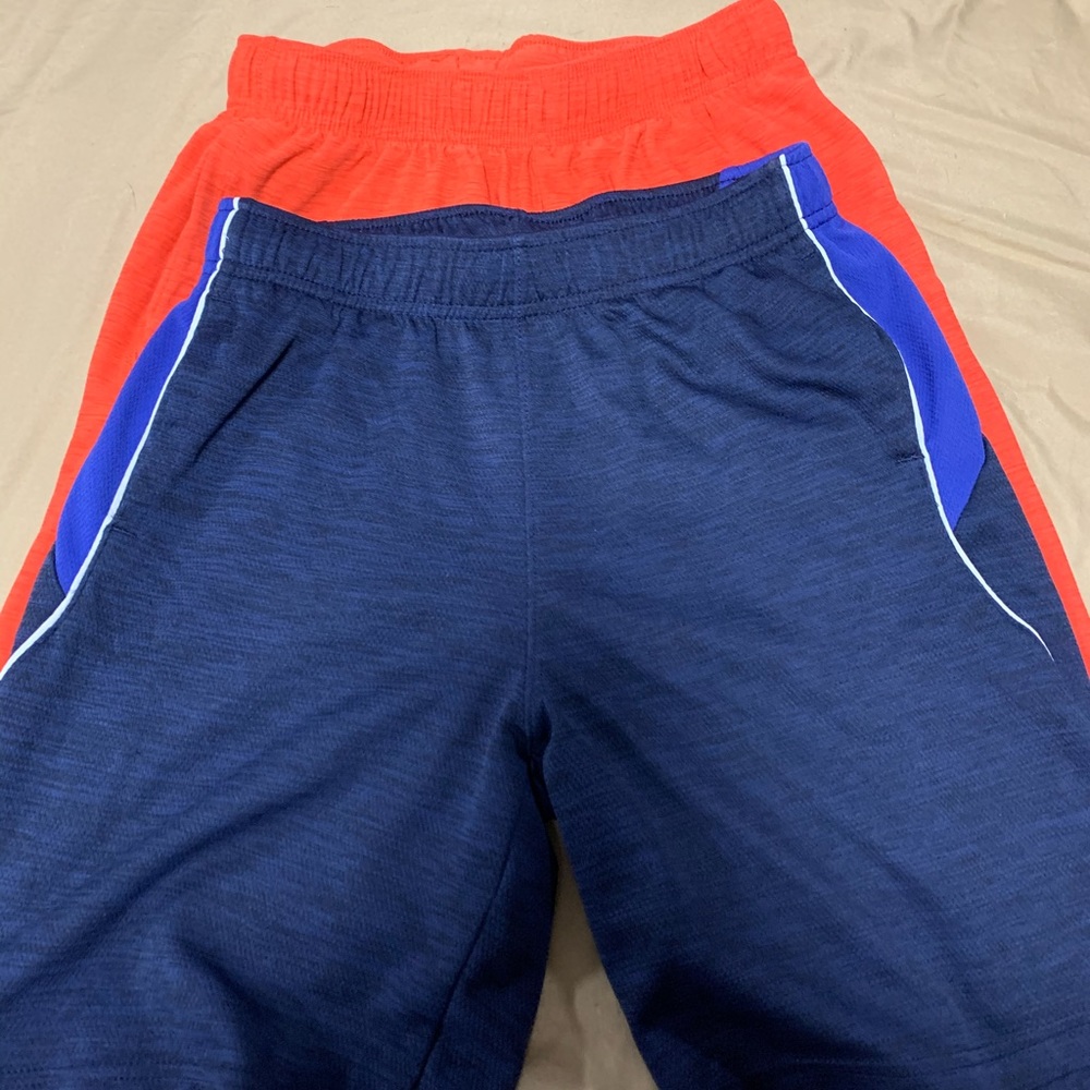 2 pairs of shorts